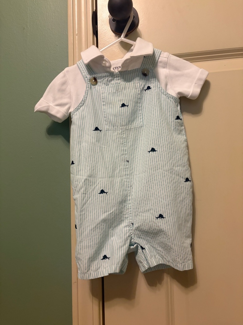 crown & ivy Boys Light Blue Stripe and Navy Shark Matching Set